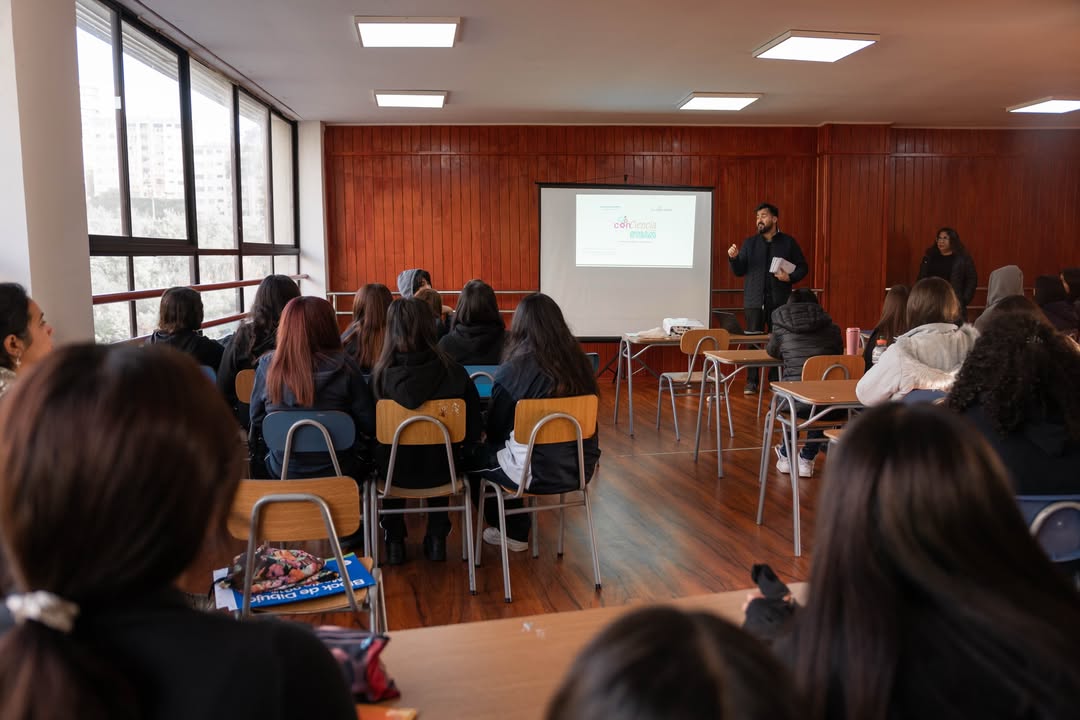 Iniciamos un viaje de aprendizaje junto a ConCiencia STEAM - 6.jpg